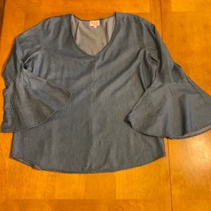Hester and Orchard Lightweight Denim Long Sleeve Blouse. Size XL